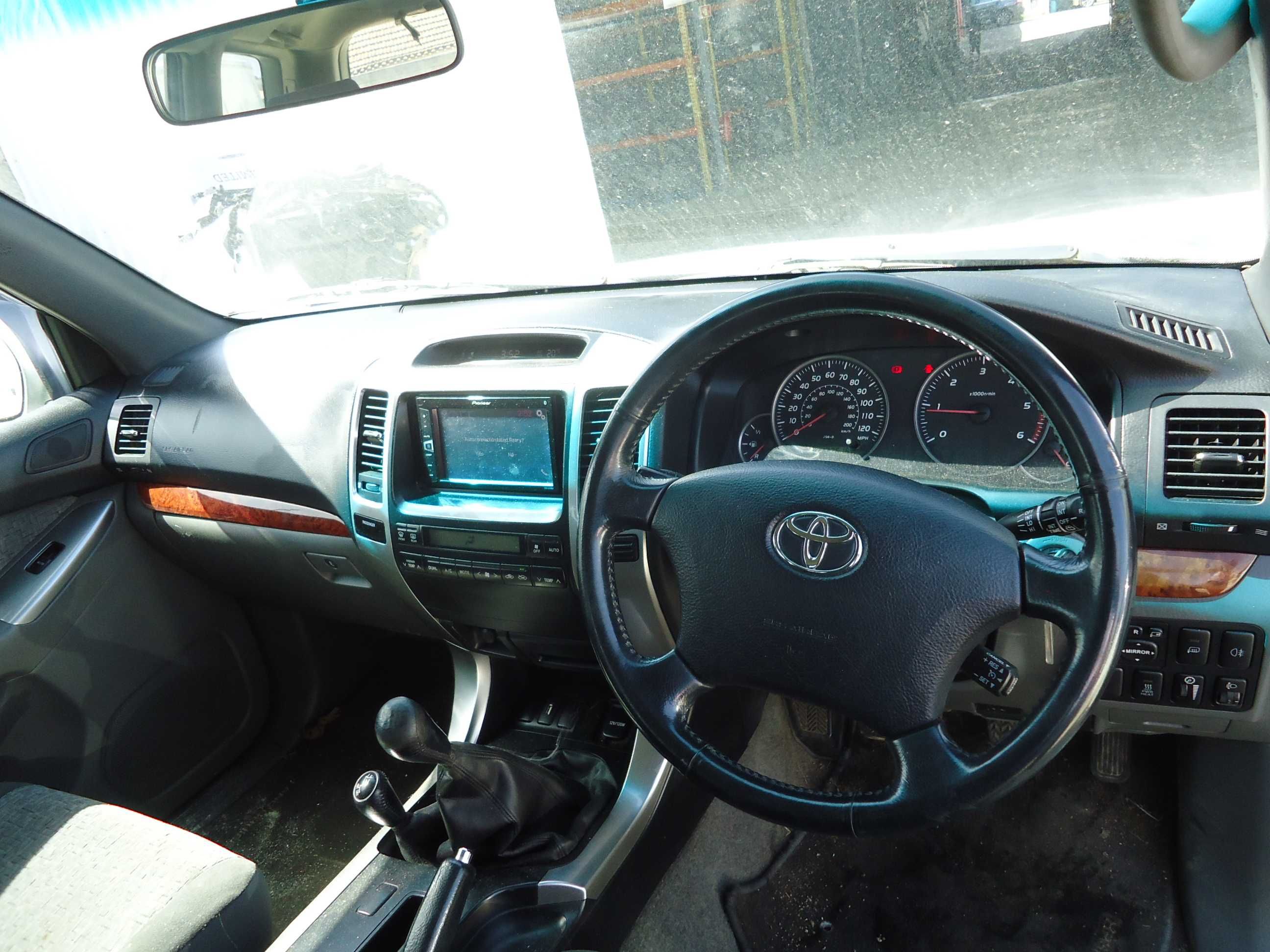 Toyota Land Cruiser J 120 3.0 D4d (1KD-FTV) de 2005 só ás peças