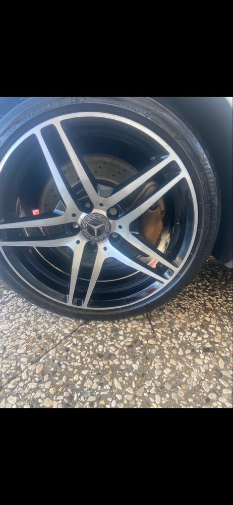 Mercedes C220.  150 CV 2004