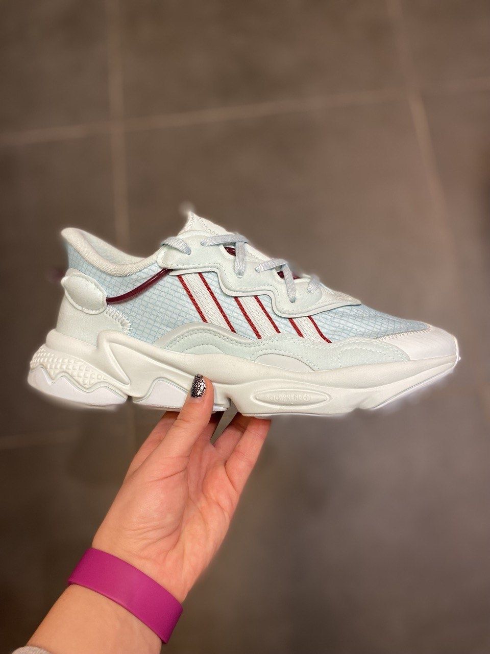 Кросівки Adidas Ozweego GX6465 оригінал нові 39,