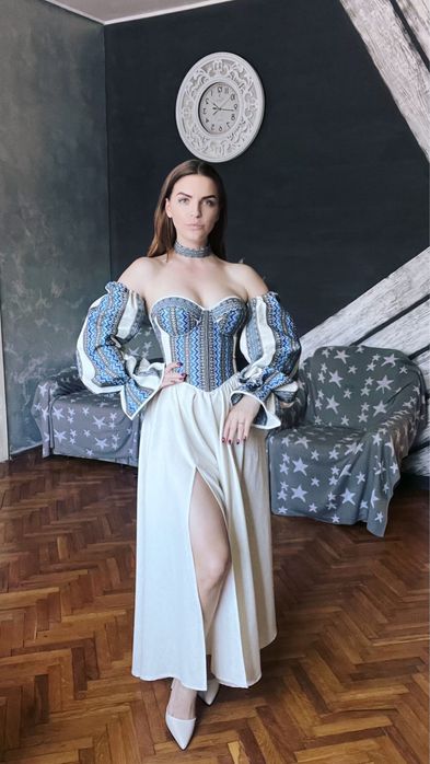 Корсет вишиванка з рукавами, сукня вишиванка, лляна сукня з рукавами