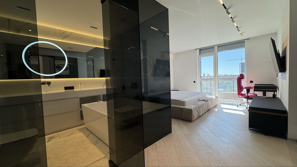 Панорамна 4к квартира + 2 паркомісця ЖК Французький квартал 2