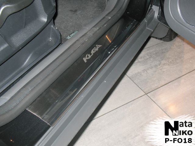 Накладки на пороги Ford Escape Explorer Courier Custom Kuga Audi Q2