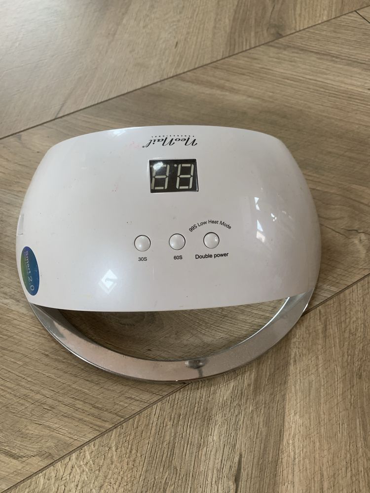 Lampa uv i zestaw do pedicure