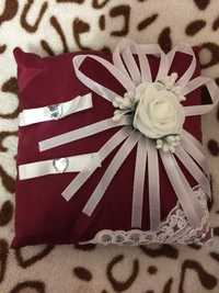 Подушка свадебная для обручальных колец в цвете марсала ( бордо)