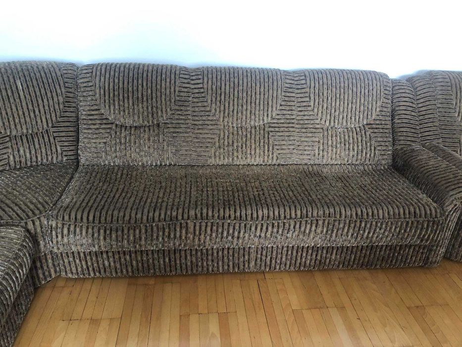 Kanapa narożna z funkcją spania + fotel