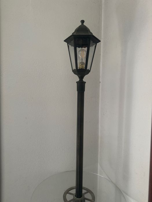 Cadeeiro de interior