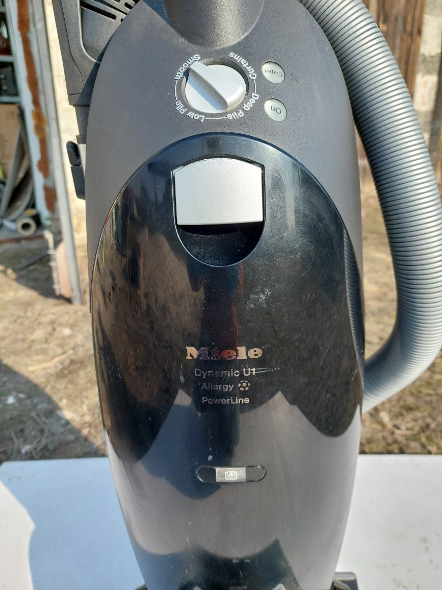 Odkurzacz miele dynamic U1