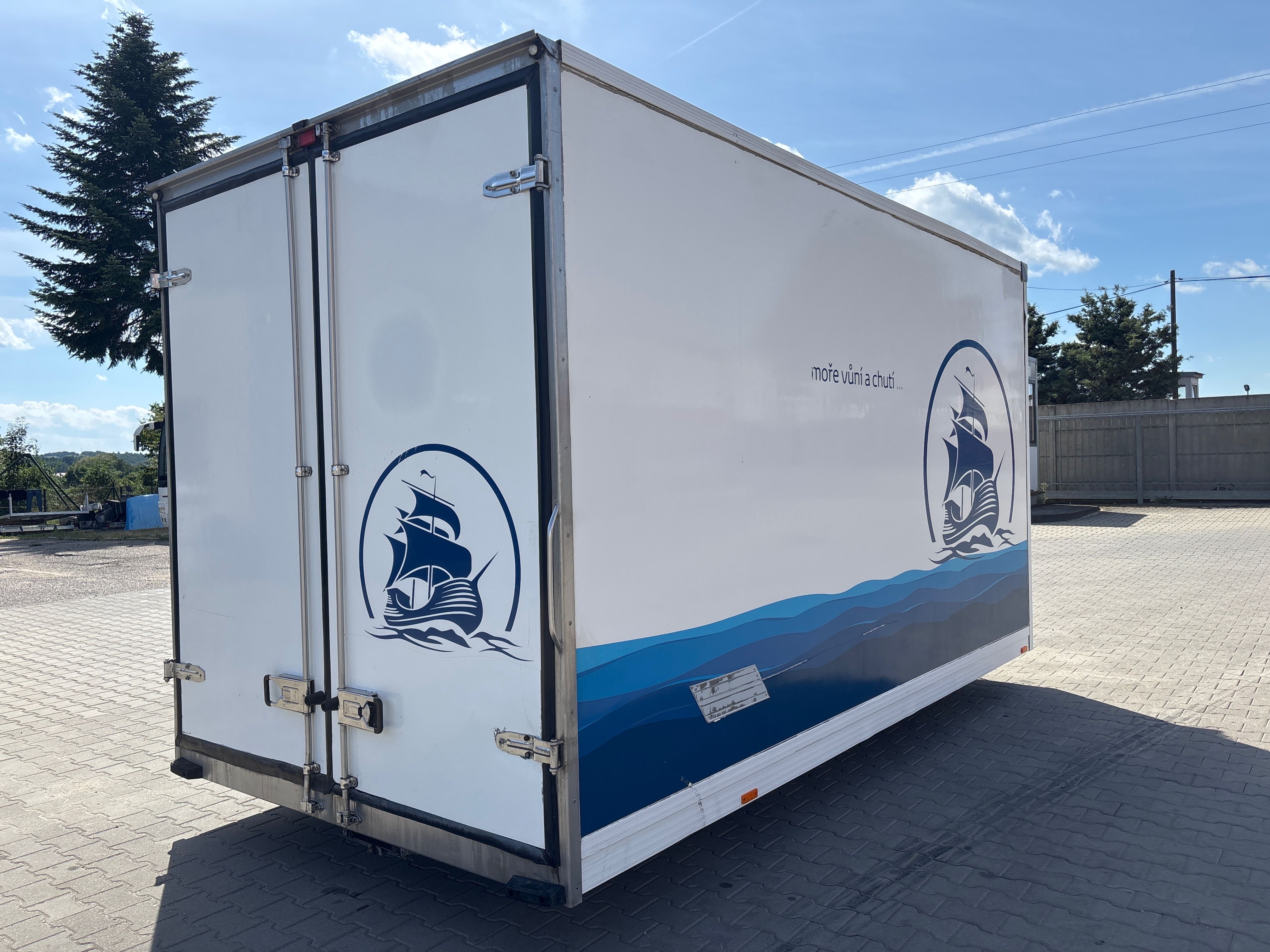 Kontener chłodnia izoterma crafter sprinter Iveco