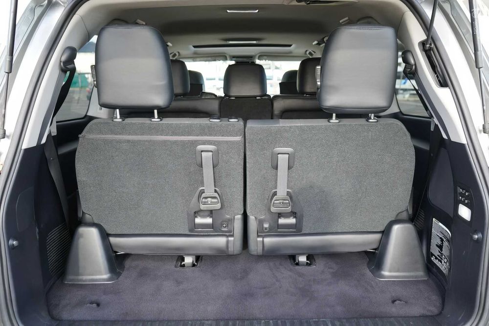 Lexus LX 570      2016