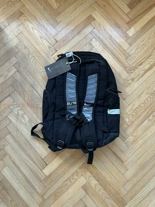 Plecak Nike Elite czarno–biały