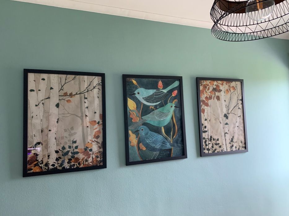 Conjunto de 3 Quadros Estilo Nórdico – Pássaros e Árvores Outonais