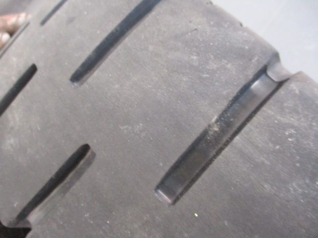 Pneu Empilhador 6.50 R10  maciço