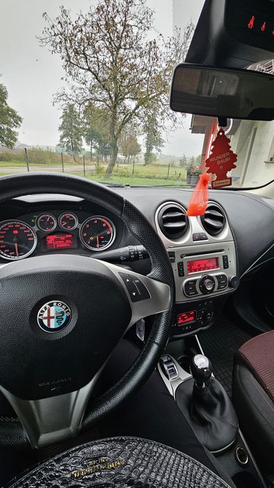 Alfa Romeo- Mito