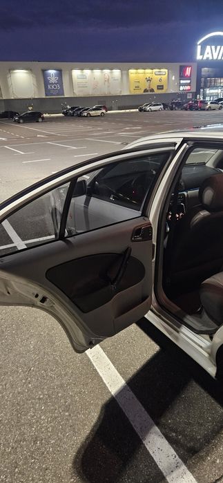 Шкода октавія тур 1999