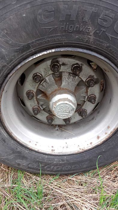 Osie naczepy bpw mercedes