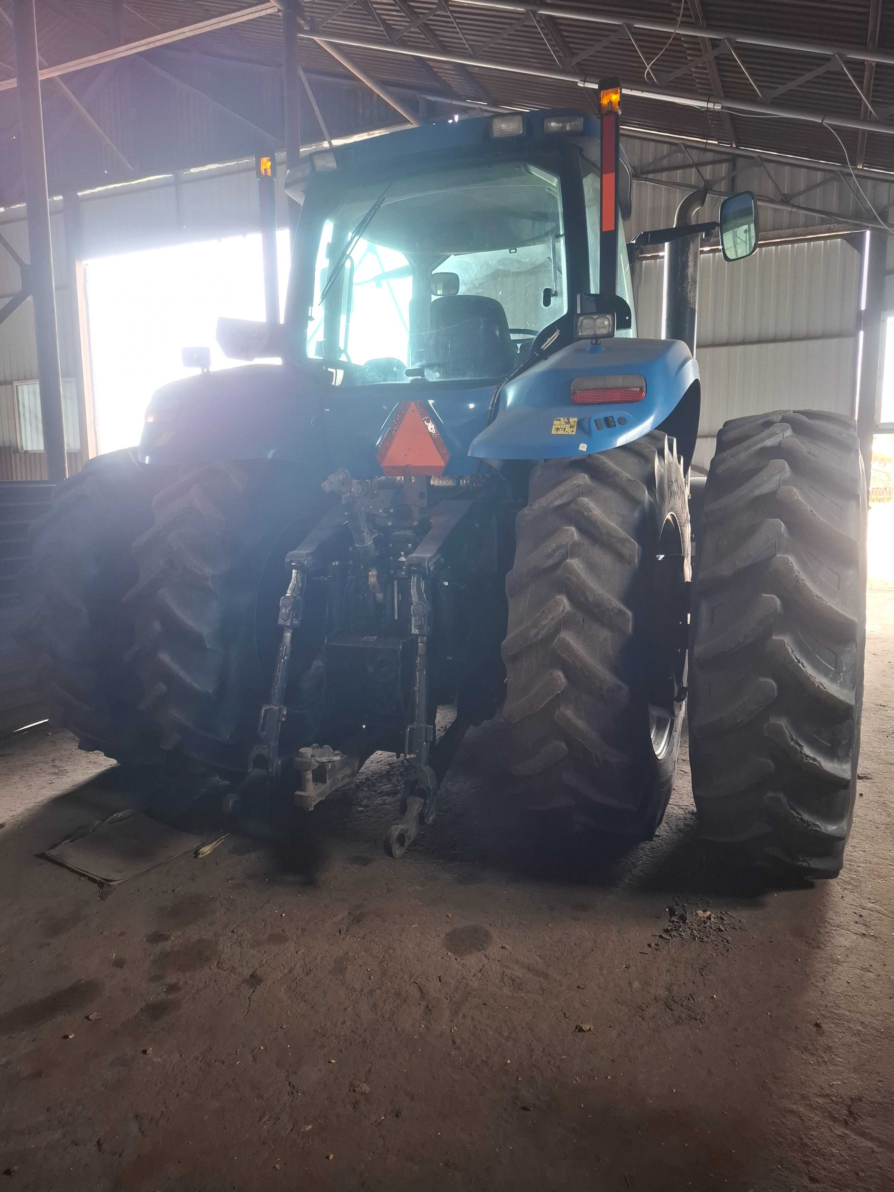 Продам трактор Нюхоланд 8040