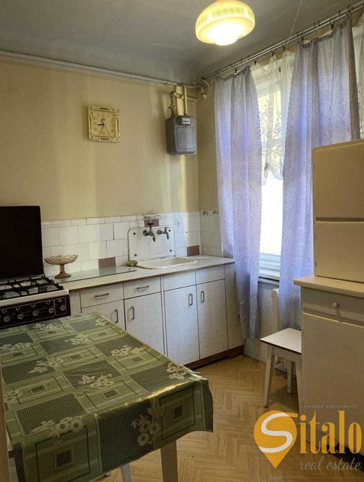 Продаж 2 кімнатної квартири, вулиця Кругова ( Суботівська)