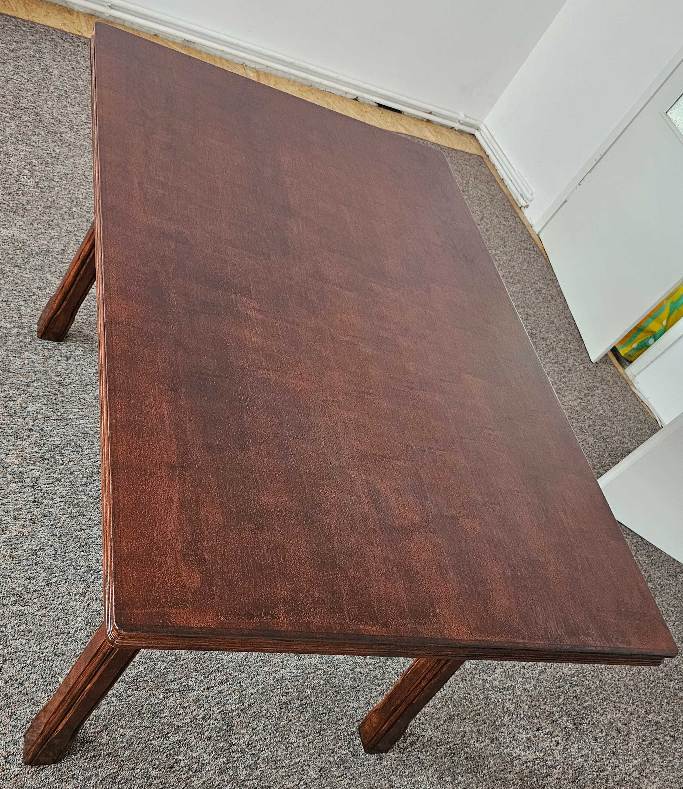 Stół drewniany rozkladany