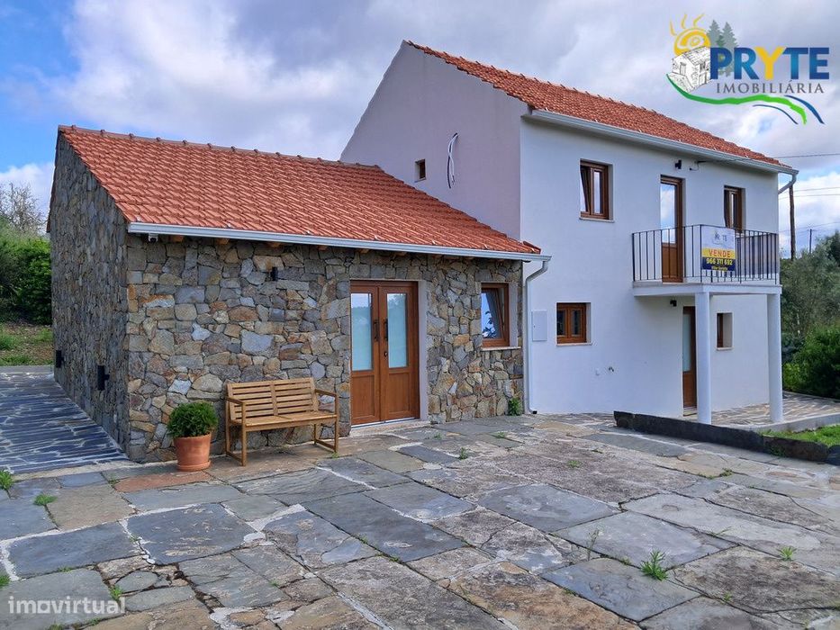 Moradia de tipologia T3 situada perto da Vila da Sertã
