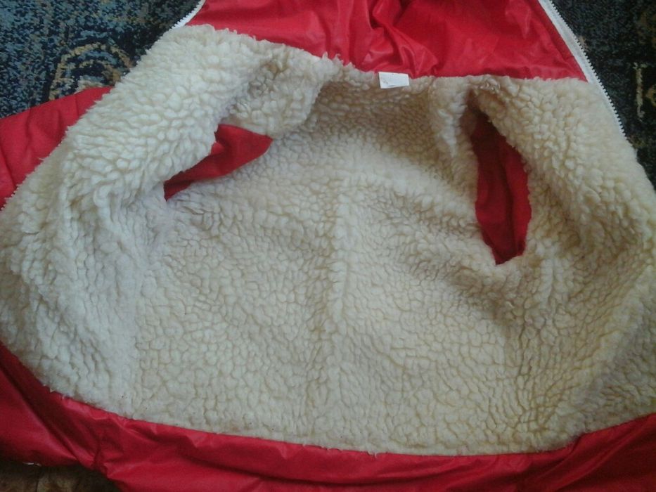 Продам куртку1,5 до3 лет зима.