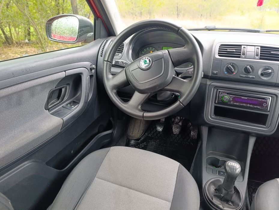 Skoda Fabia 1.6 TDI diesel дизель универсал 2011
