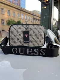 Шикарна нова сумка від Guess