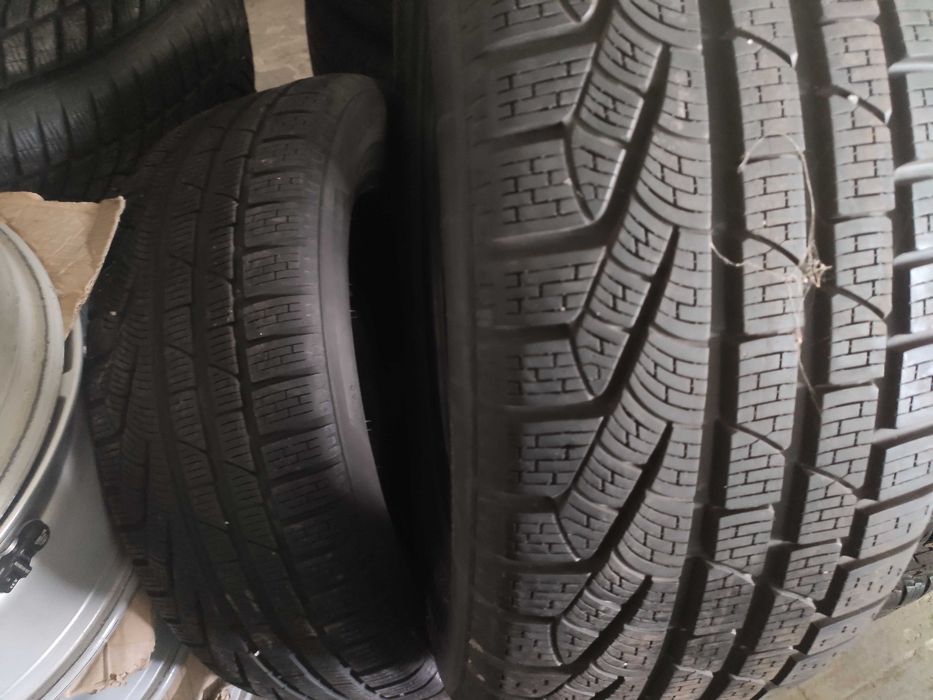 2szt. opony zimowe 235/55R17 104H Pirelli Sottozero II