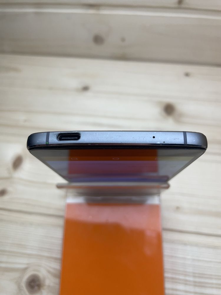 BlackBerry BBA 100-2
