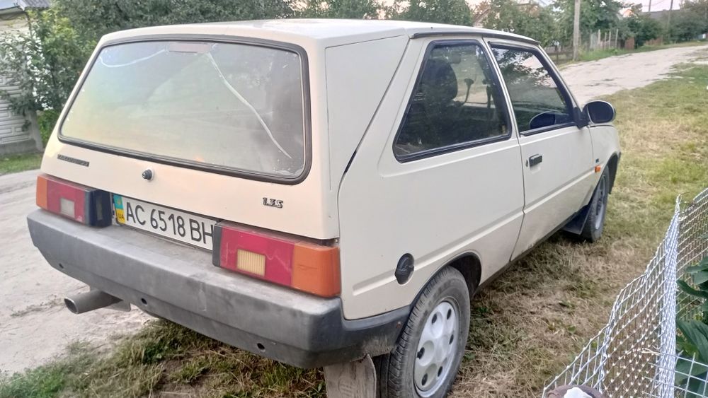 Заз 1102  таврія