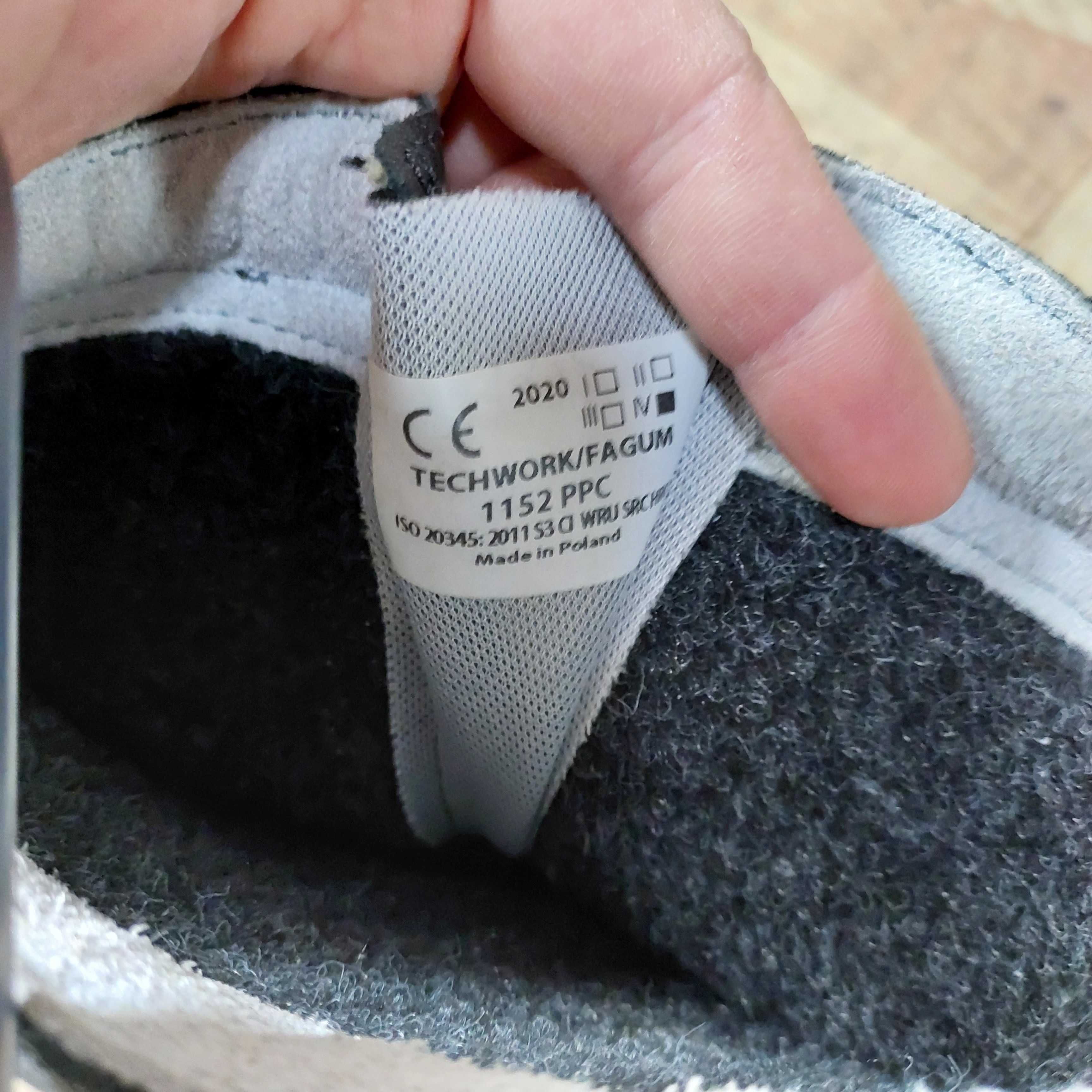 Buty do pracy z noskiem, ocieplane