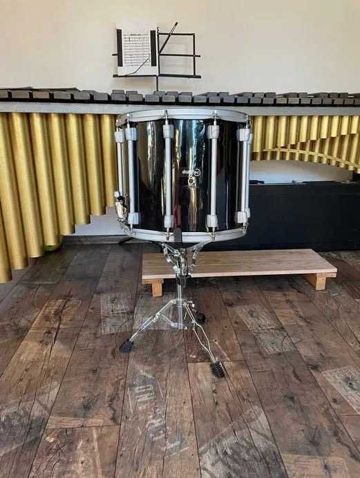 Werbel marszowy Drum Tec ze stojakiem