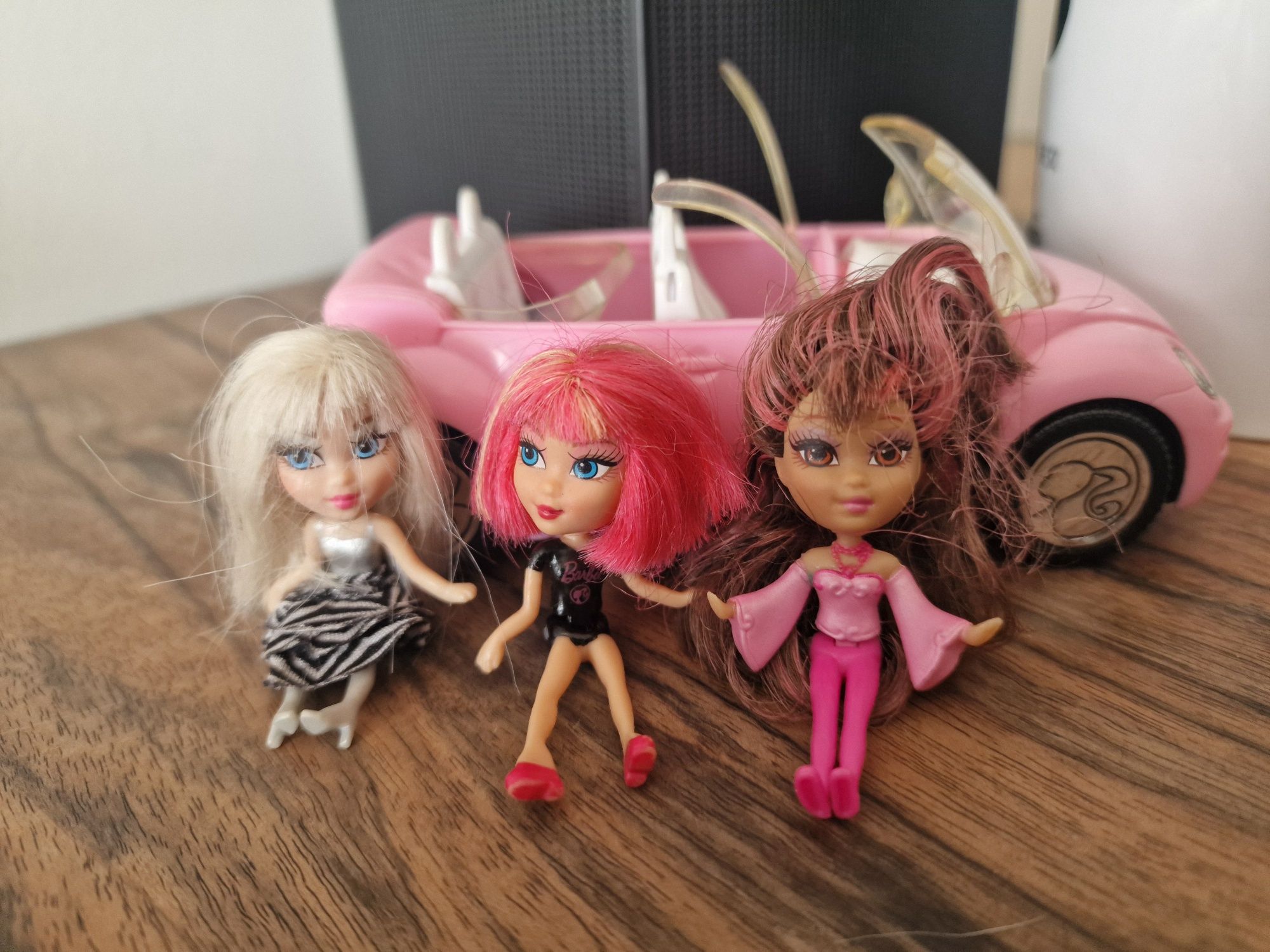 Mini Barbie plus samochód