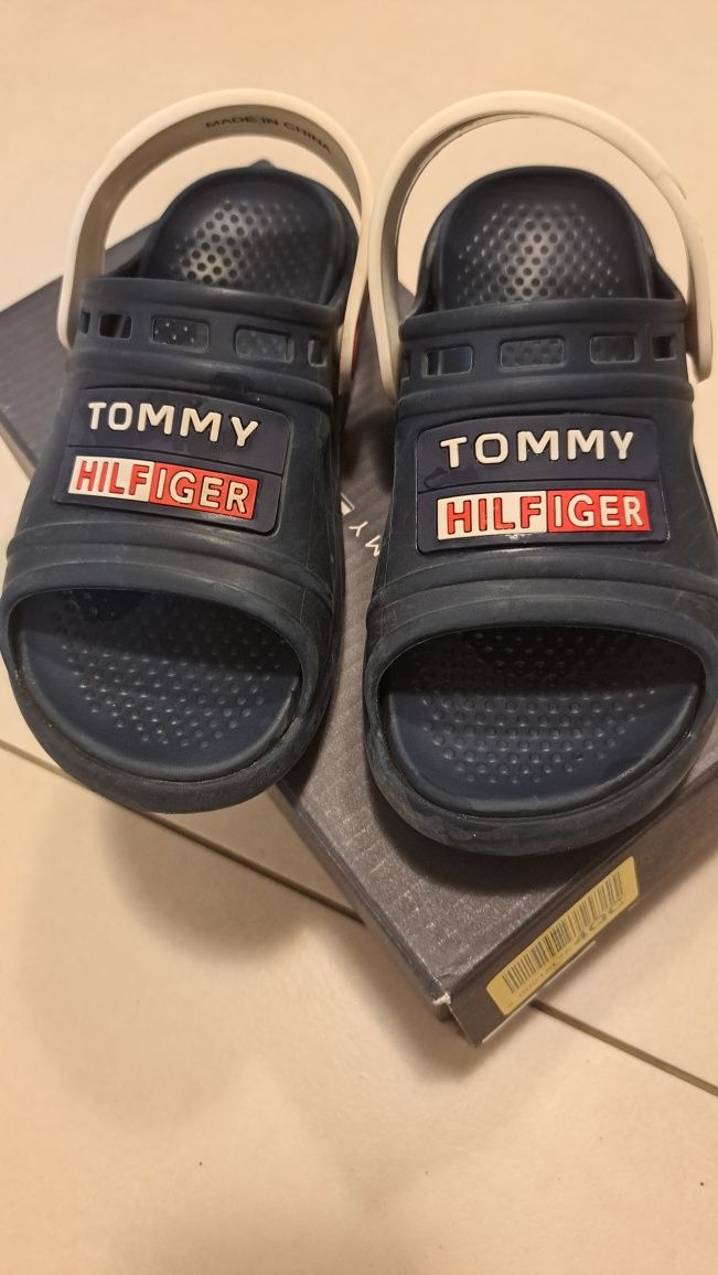 Sandały klapki basenowe Tommy Hilfiger 27