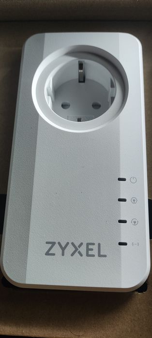 powerlines zyxel  2400 Mbps g. hn