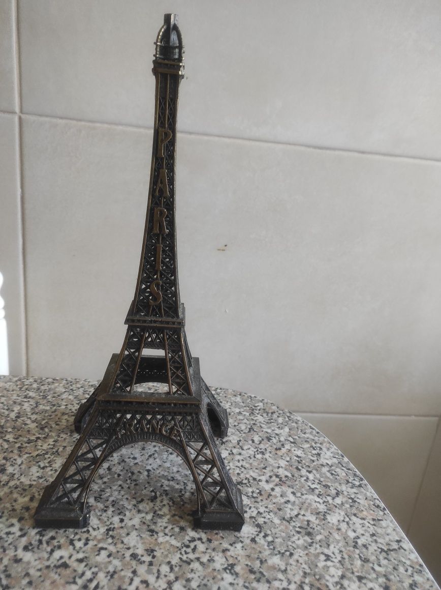 Torre Eiffel de ferro