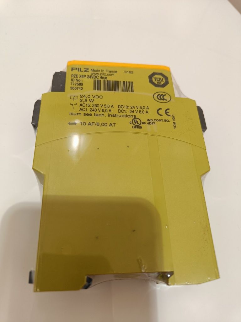 Pilz PZE X4P 24vdc 4n/0 Przekaźnik Bezpieczeństwa