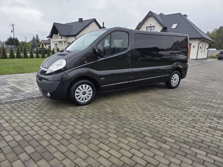 Opel VIVARO LONG KLIMA TEMPOMAT ORYGINAŁ DUBEL KABINA BRYGADÓWKA ZADBANY FULL OPCJA DOPOSAŻÓNY NA MAXA