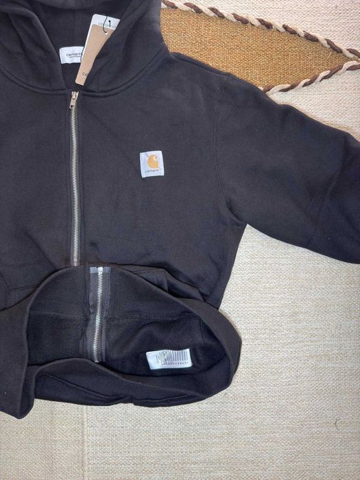 Casaco Carhartt WIP preto com capuz e fecho - Tamanho M - nunca usado