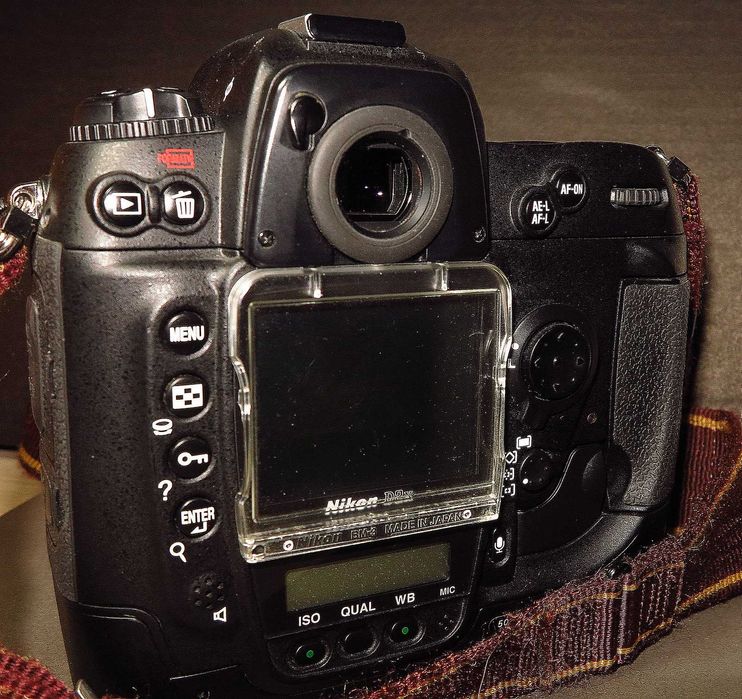 Super! Nikon D2X body 12 Mpix