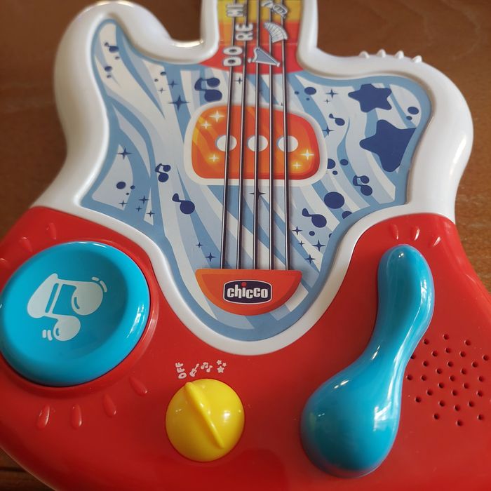 Guitarra chicco criança