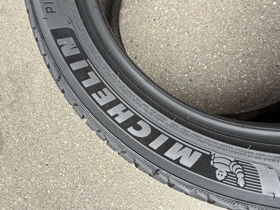 Шини 245/45R18-2шт Michelin