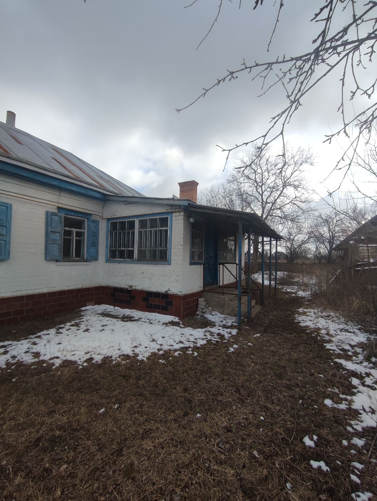 Будинок у СМТ. Драбів