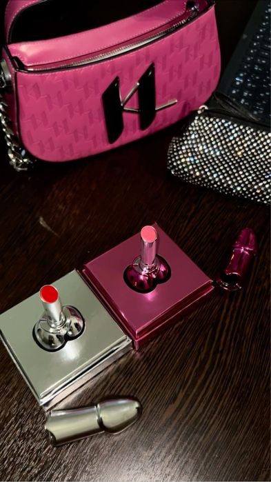 Помада член Isamaya flamingo cardinal