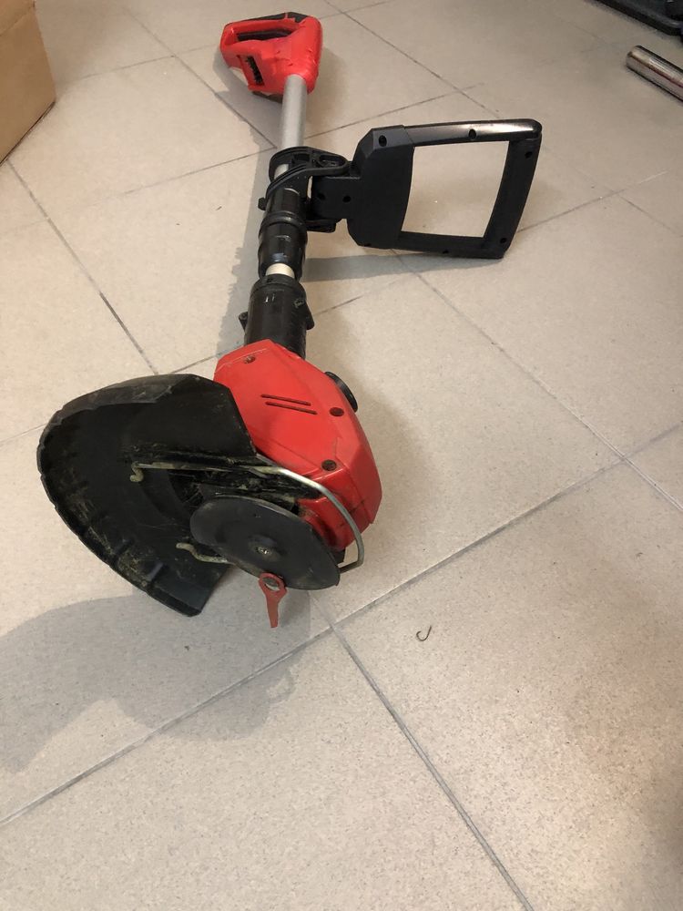 Podkaszarka akumulatorowa Einhell GE-CT 18 Li
