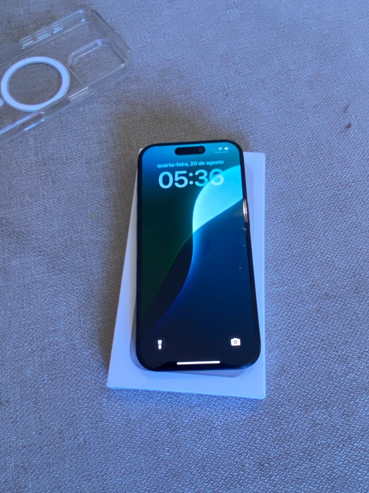 Iphone 16 pro em ótimo estado