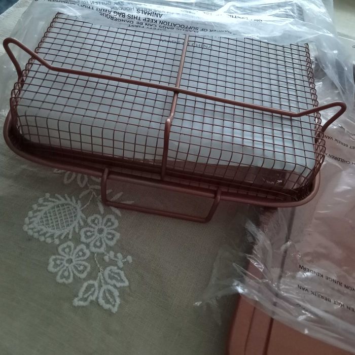 Koszyk miedziany do grillowania w piekarniku kuchennym