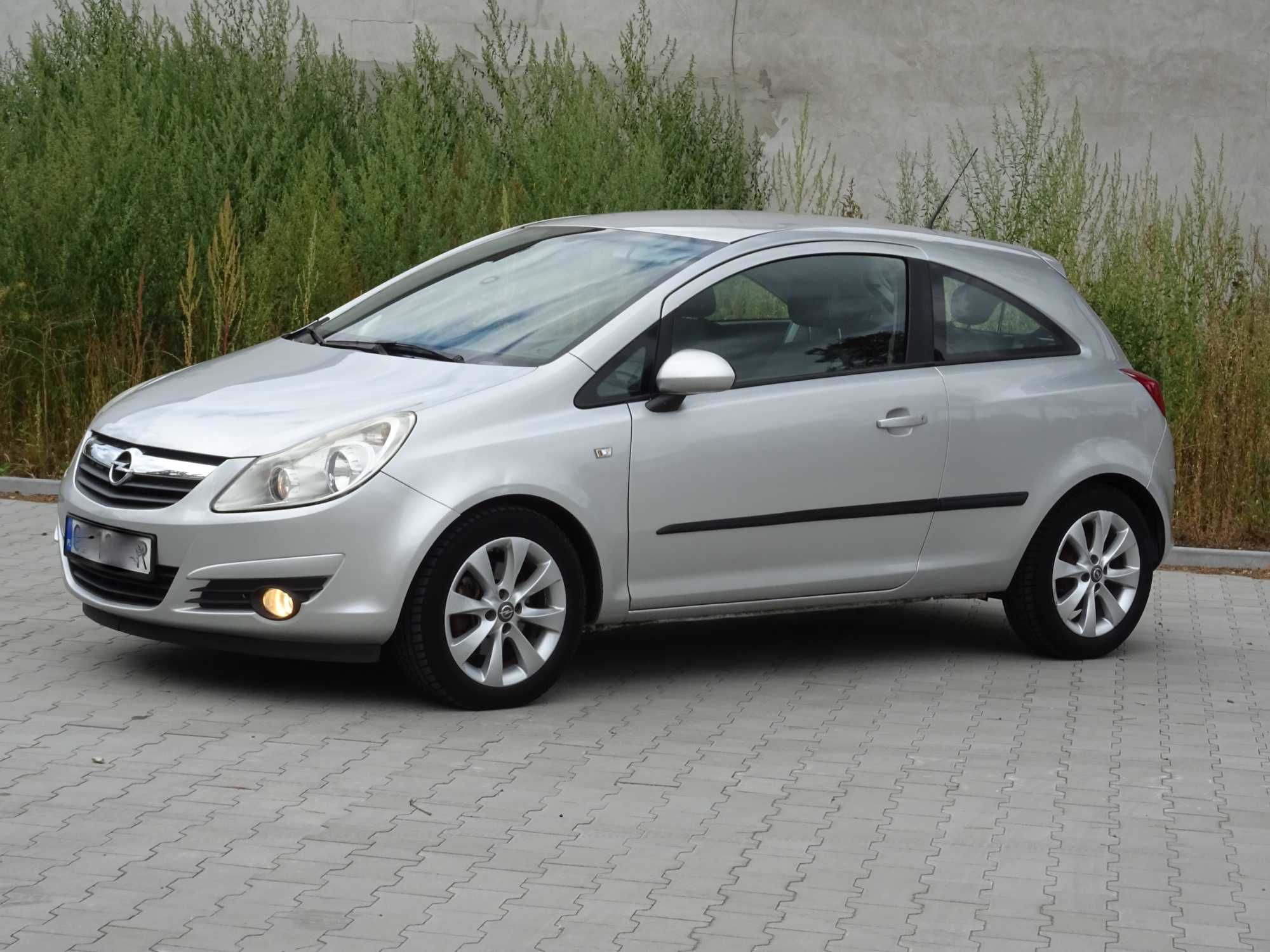 Opel Corsa D # COSMO skóra_duże radio # 102.000 Przebiegu !# 1.3 cdti