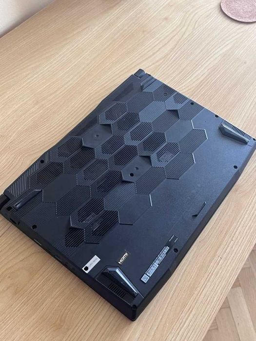 Laptop gamingowy MSI Katana GF66 11UD