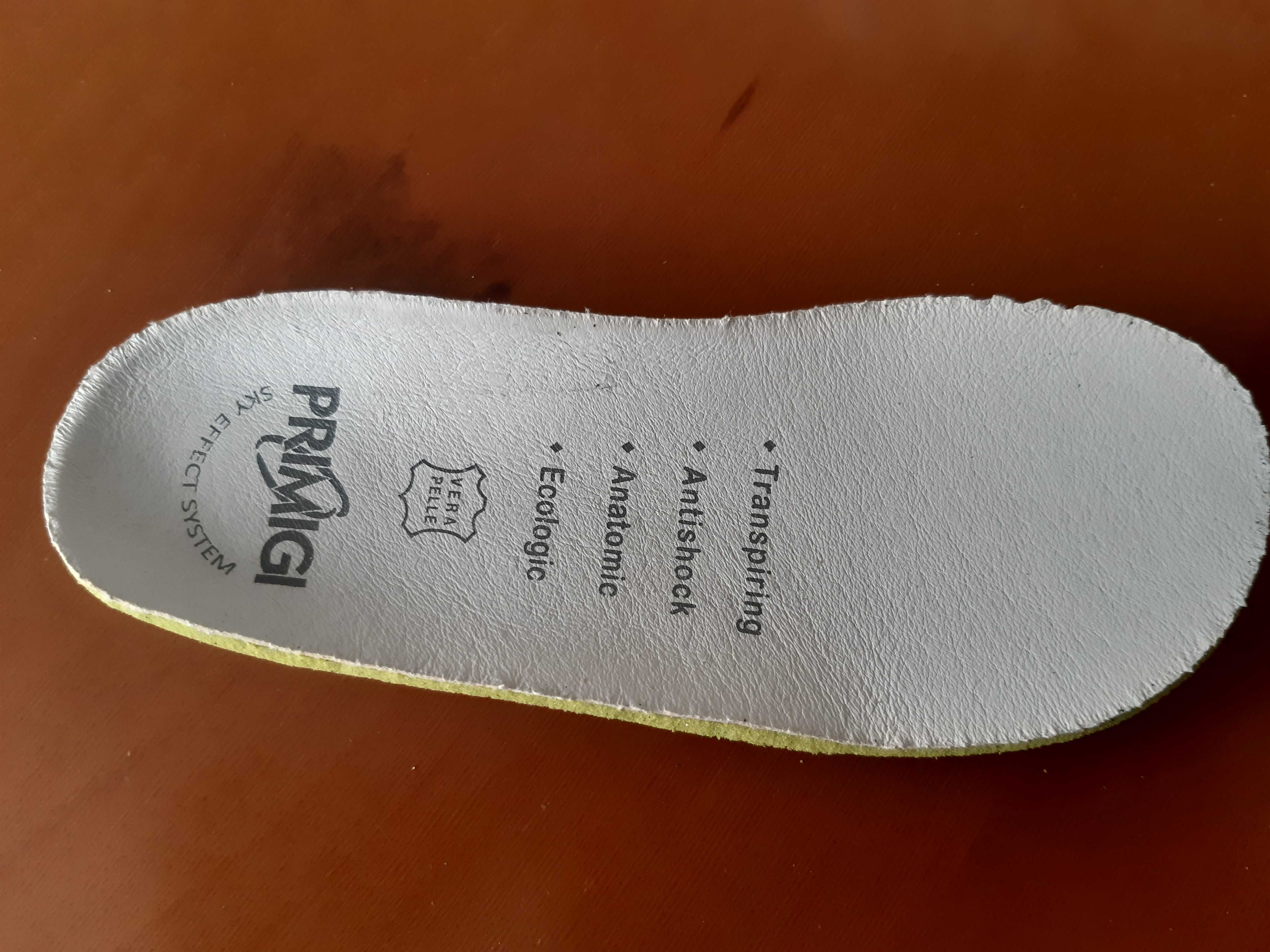 Półbuty Primigi 23