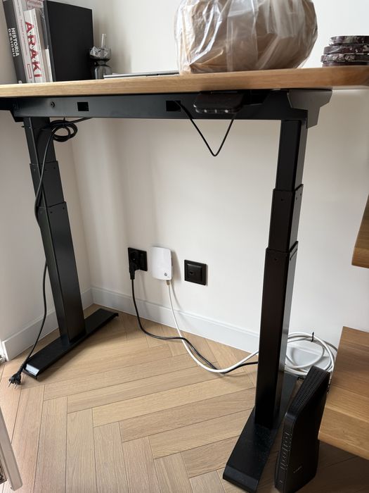 Biurko elektryczne / podnoszone - blat drewniany / dębowy Deskwise